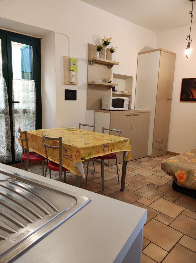 Apartmán Bilocale Nella Vecchia Citta' Di Mentone Exteriér fotografie
