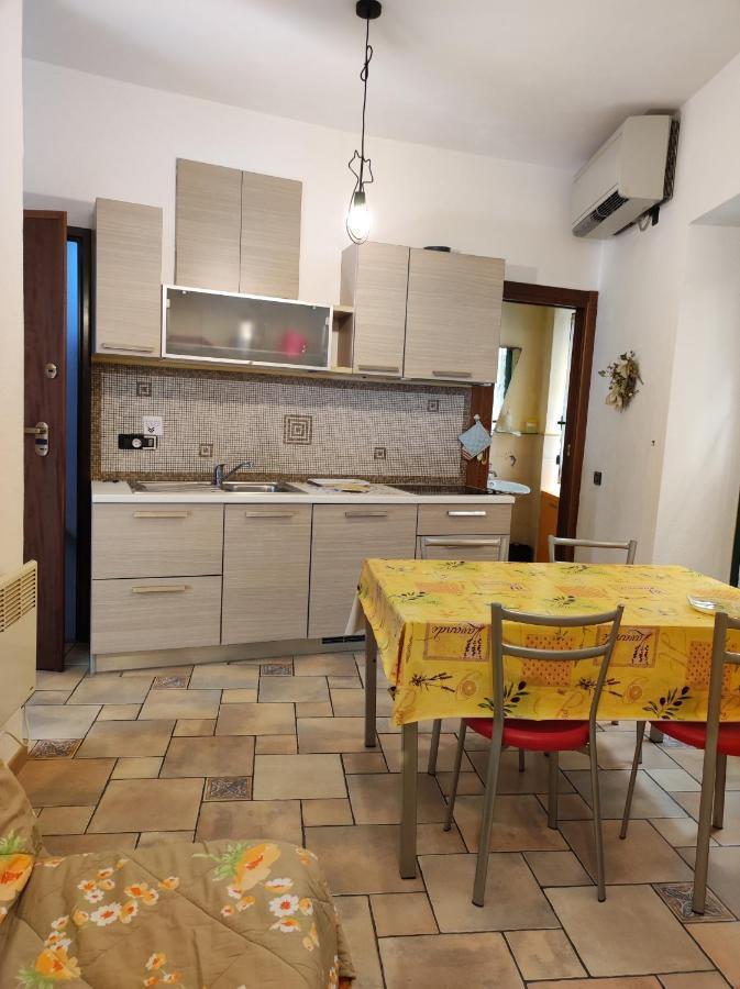 Apartmán Bilocale Nella Vecchia Citta' Di Mentone Exteriér fotografie